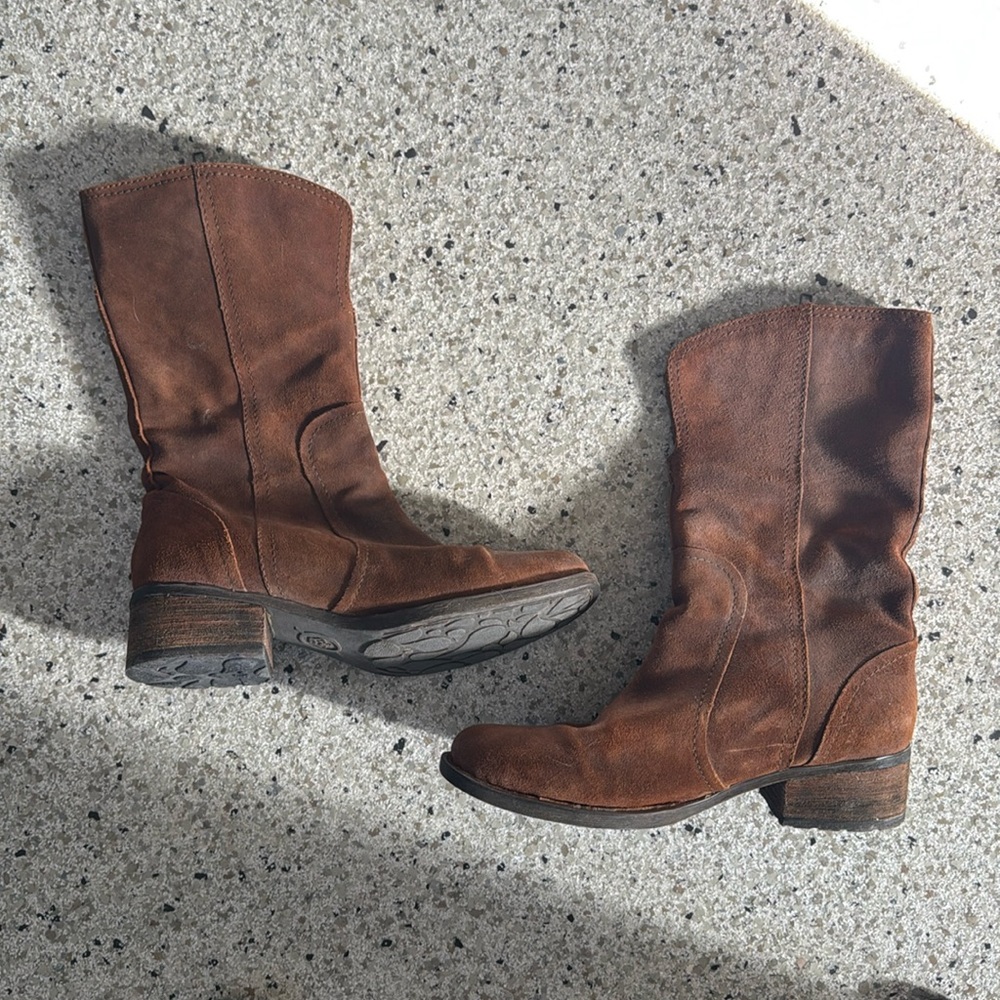 Born  boots size women’s 10